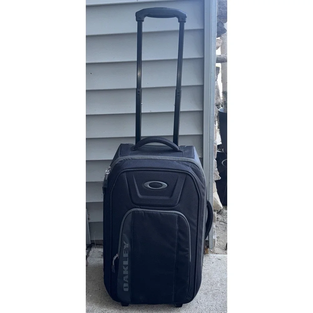 Large Oakley Gear Bag 23